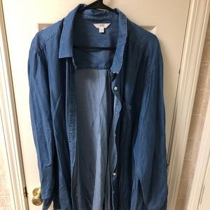 Terra & Sky jean style button up shirt. Size 3X. Great condition!